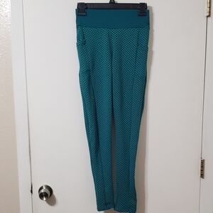 Tik Tok Push up Yoga Leggings W/Cell Phone pockets  Size S